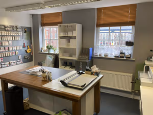 6 Person Private Office