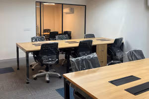 1 Person Coworking Desk