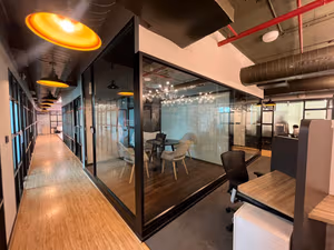 9 Person Private Office