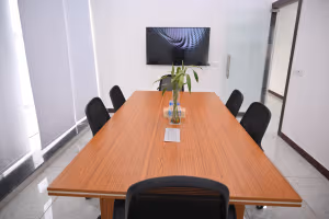 4 Person Coworking Desk