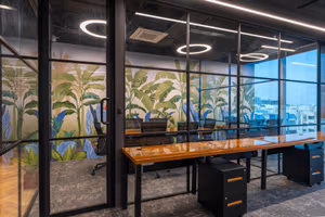 150 Person Private Office