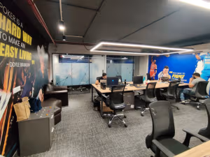 1 Person Coworking Desk