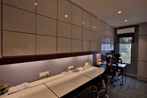 4 Person Coworking Desk