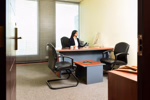 5 Person Coworking Desk