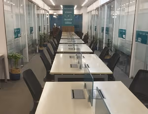 5 Person Coworking Desk