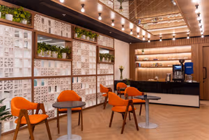 700 Person Private Office