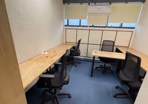 1 Person Coworking Desk
