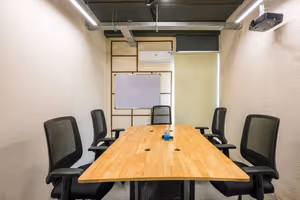9 Person Coworking Desk