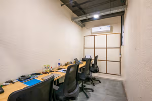 5 Person Coworking Desk