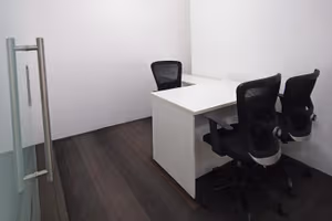 500 Person Private Office