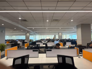 4 Person Coworking Desk