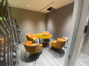 5 Person Coworking Desk