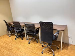 1 Person Coworking Desk