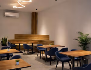 1 Person Coworking Desk