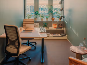 1 Person Coworking Desk