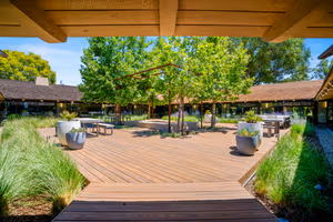 1 Person Coworking Desk