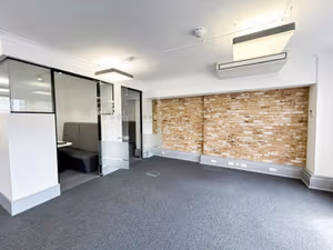 26 Person Private Office