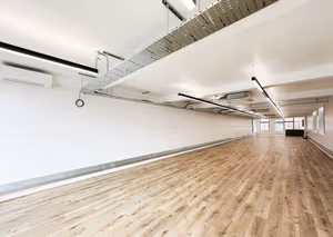 31 Person Private Office