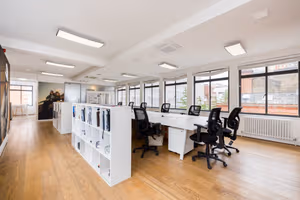 27 Person Enterprise Suite