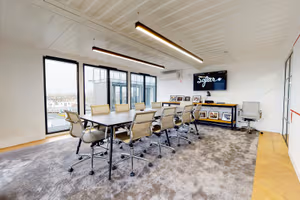 27 Person Private Office