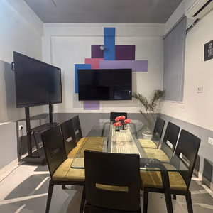 5 Person Coworking Desk