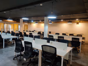 1 Person Coworking Desk