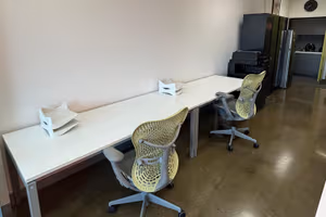 1 Person Shared Office