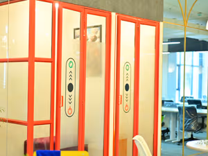 1 Person Coworking Desk