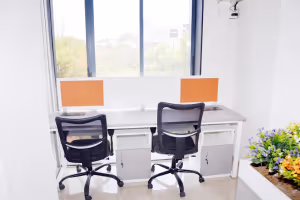 6 Person Coworking Desk