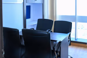 10 Person Coworking Desk