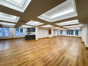 26 Person Private Office