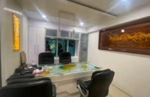 4 Person Private Office