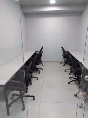 8 Person Coworking Desk