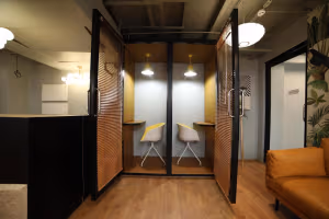 7 Person Coworking Desk