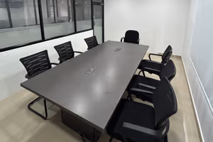 4 Person Coworking Desk