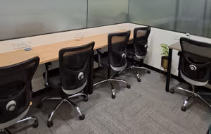 1 Person Coworking Desk
