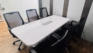 4 Person Coworking Desk