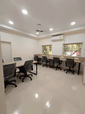 1 Person Coworking Desk
