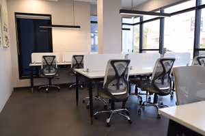 4 Person Coworking Desk