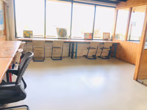 5 Person Coworking Desk