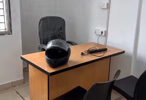 1 Person Coworking Desk