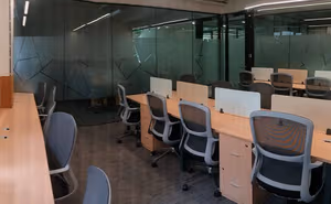 1 Person Coworking Desk