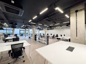 45 Person Private Office