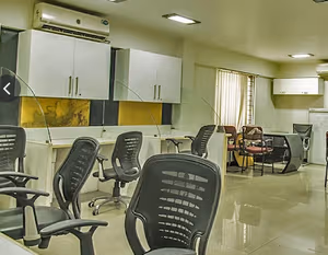 5 Person Private Office