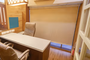 10 Person Coworking Desk