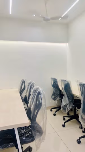 4 Person Private Office