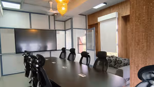 4 Person Coworking Desk