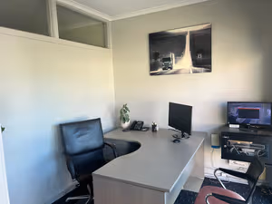 1 Person Private Office