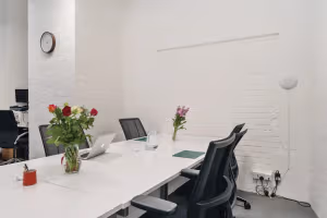 6 Person Coworking Desk