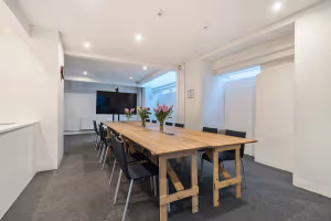 10 Person Coworking Desk